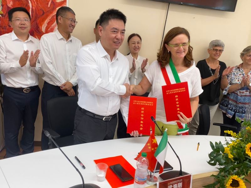 浙江松阳县政府经贸考察团到访意大利友城奎斯泰洛 续写经贸合作新篇章