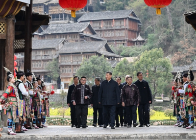 两会后首次地方考察 习近平勉励贵州向“新”