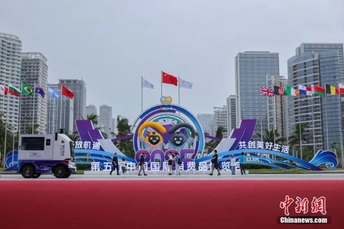 东西问丨匡贤明：“消博会”如何助力全球消费市场繁荣与发展？