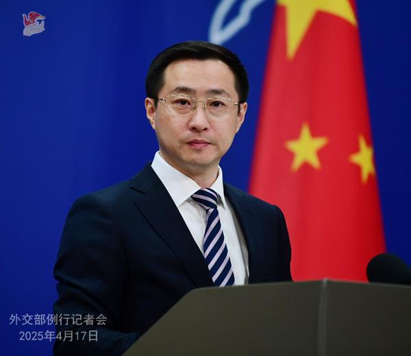 中马签署互免签证协定 中方：将进一步促进人员往来和交流合作