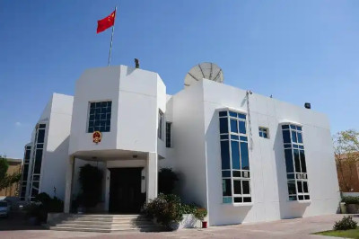 中国驻阿联酋使领馆提醒在阿中国公民加强安全防范