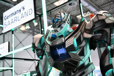 新华社年终特稿丨2025年，世界经济“五色”交织