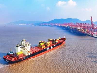 2026年首条！宁波舟山港开辟外贸新航线