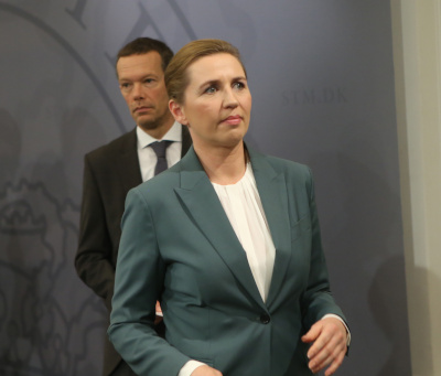 丹麦首相和格陵兰岛自治政府总理：将向美表明格陵兰岛绝不出售