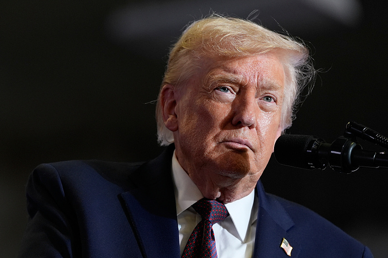 特朗普签署行政令对全球商品加征10%关税