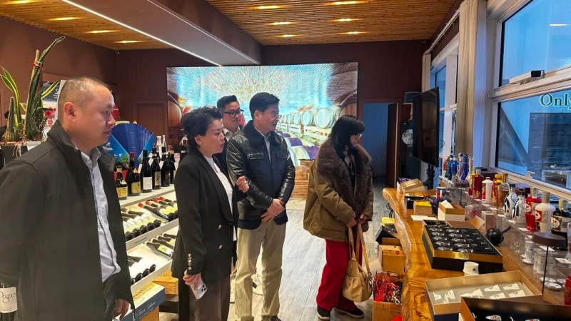 为海外企业升级提供智力支持——人大教授徐经长在意调研