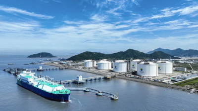 做强港航物流 做优海洋文旅：舟山向海深耕现代服务业