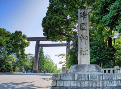 拜靖国神社，日本再次撕下自己的“和平伪装”