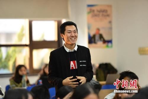 新凤祥刘志光：我愿意永远做个学生对世界保持好奇心