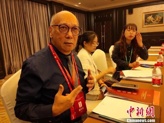陈嘉庚的长孙陈立人接受本网记者专访。　杨伏山 摄