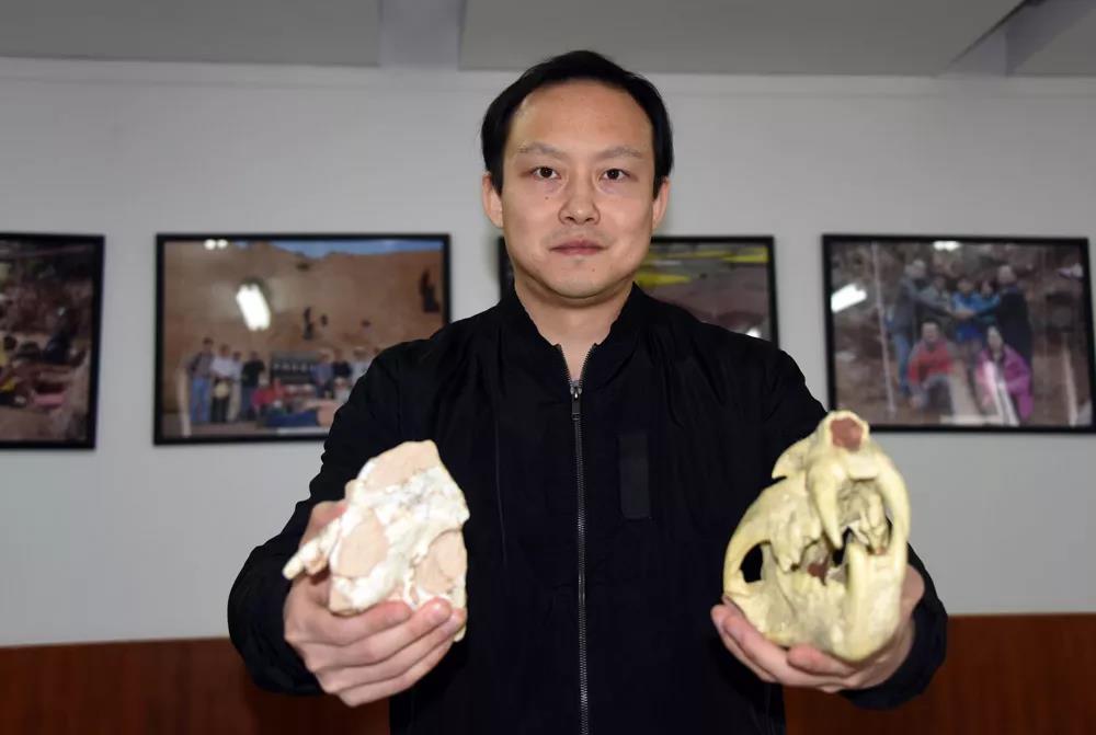 点击进入下一页
