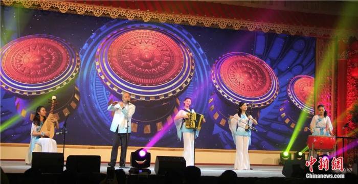 点击进入下一页