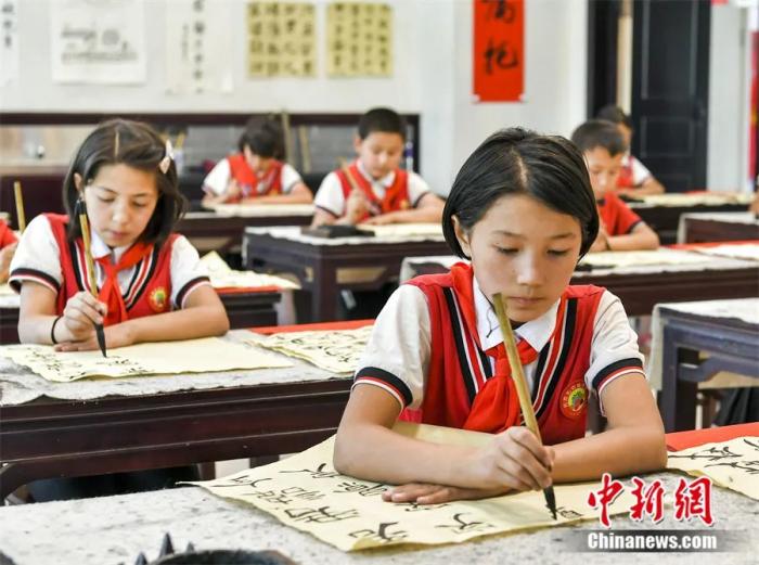 点击进入下一页