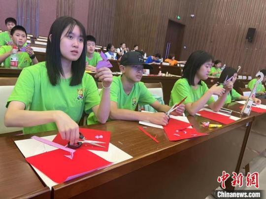 通讯：一位喜欢沉浸式学习的海外华裔学生