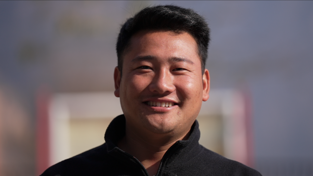 中国电视-《一张信任票 一条发展路》